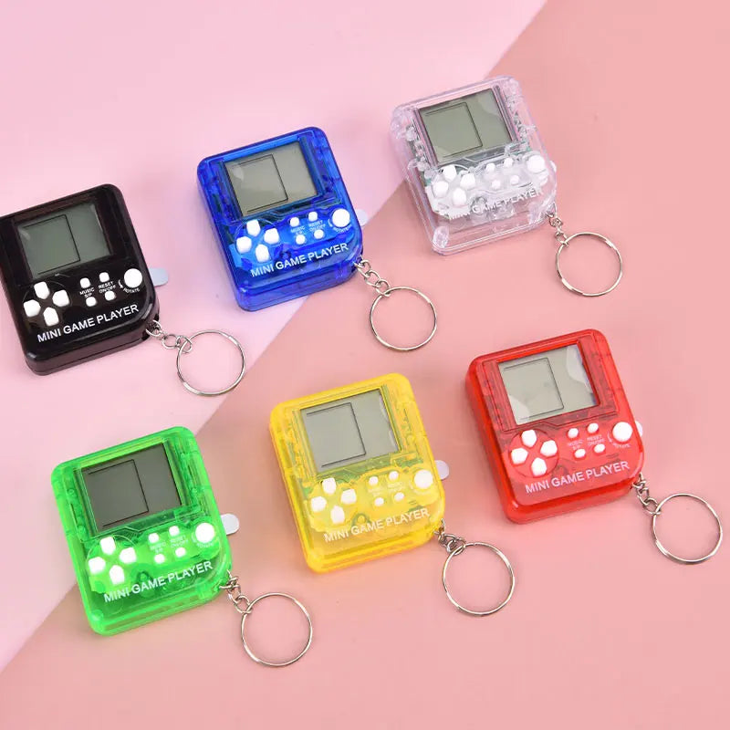 Pocket Mini Classic Game Machine Keychain Children's Handheld Retro Nostalgic Game Console With Keyring Video Game 26 Games Gift
