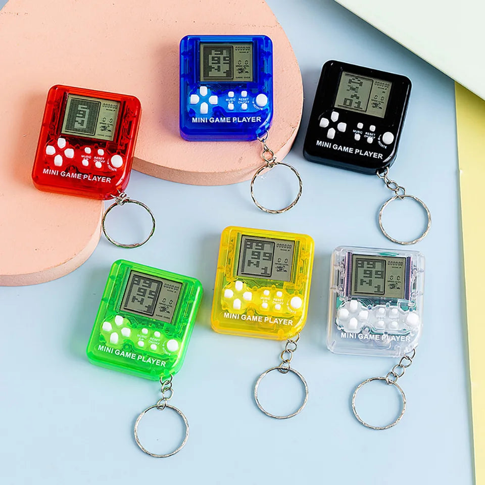 Portable Pocket Mini Classic Game Machine Keychain Children's Handheld Retro Nostalgic Game Console With Keyring Kids Toys Gift